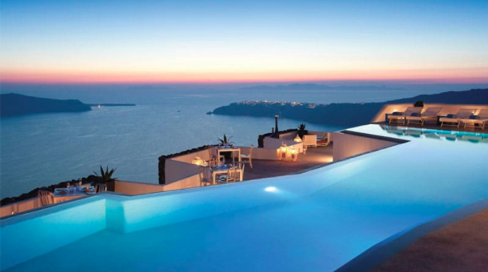 6 Breathtaking Infinity Pools